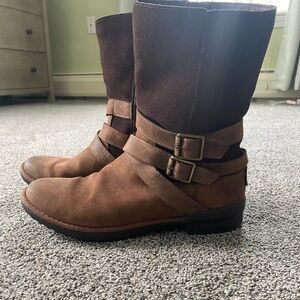 Women’s size 8 UGG boots